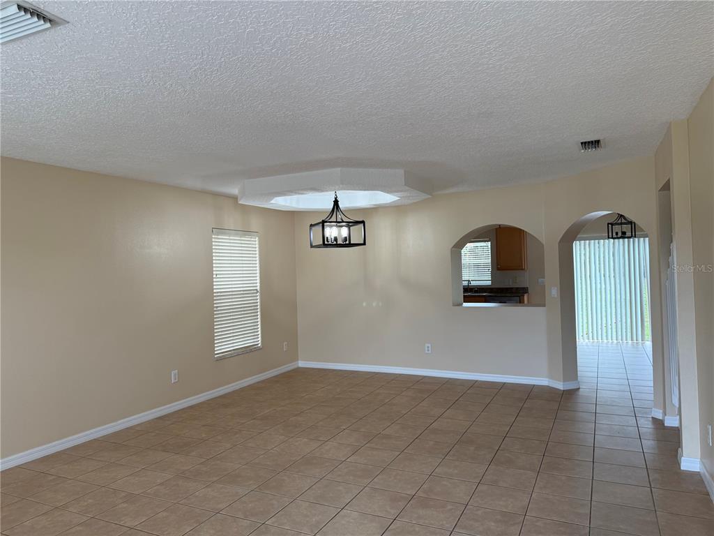 113 Fern Springs Street DeBary, FL 32713 - Photo 4 of 32