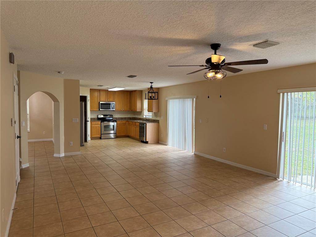 113 Fern Springs Street DeBary, FL 32713 - Photo 7 of 32