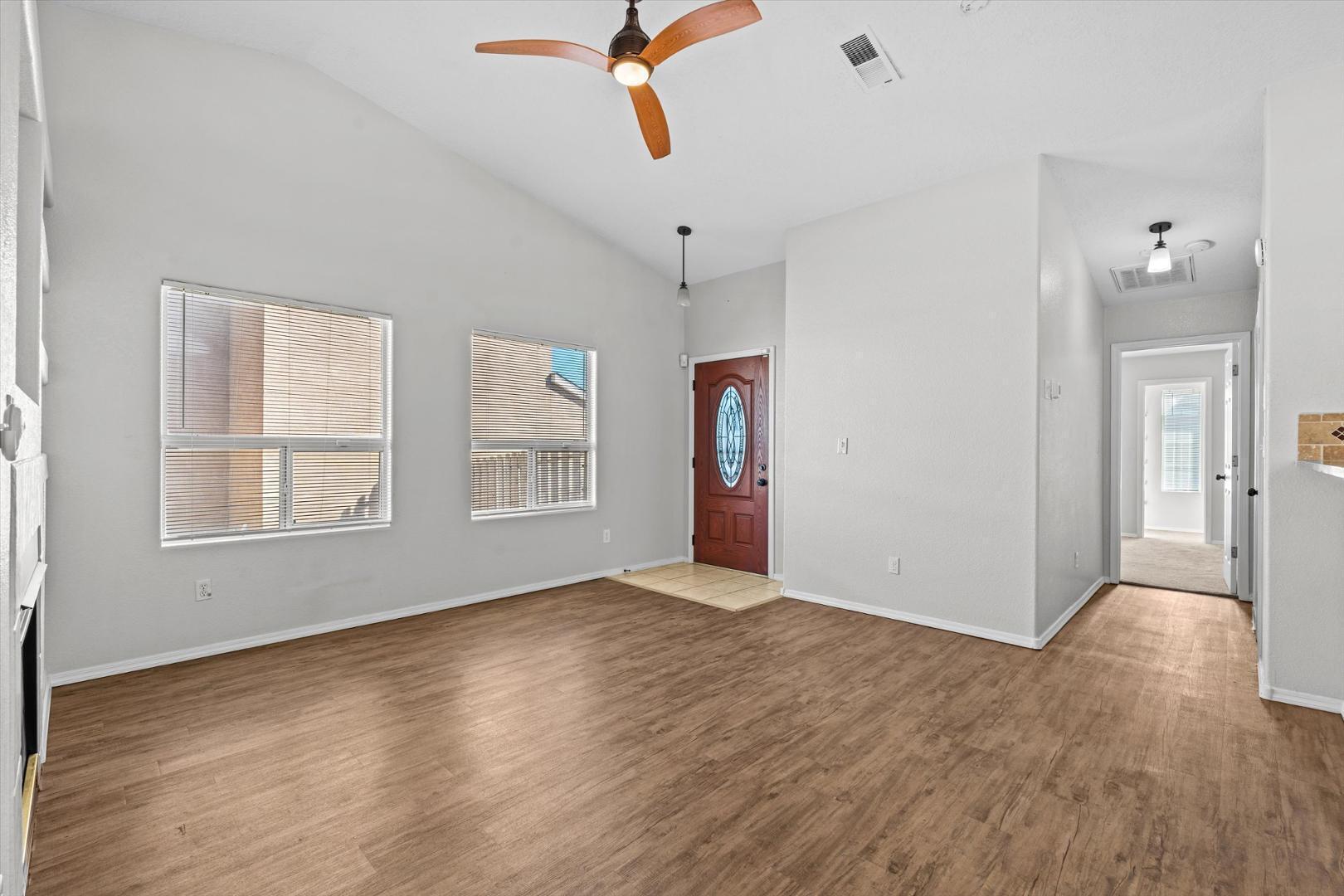 8415 Cedarcroft Road Northwest Albuquerque, NM 87120 - Photo 6 of 21 Gallery Image 6