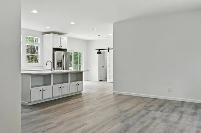 $365,000 | 4 Willis Road, Benton, ME 04901