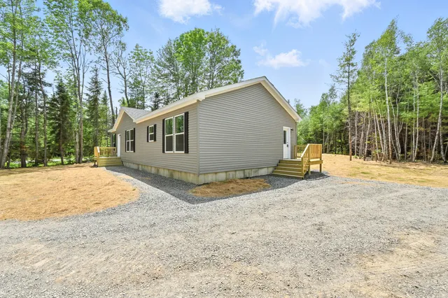 $365,000 | 4 Willis Road, Benton, ME 04901