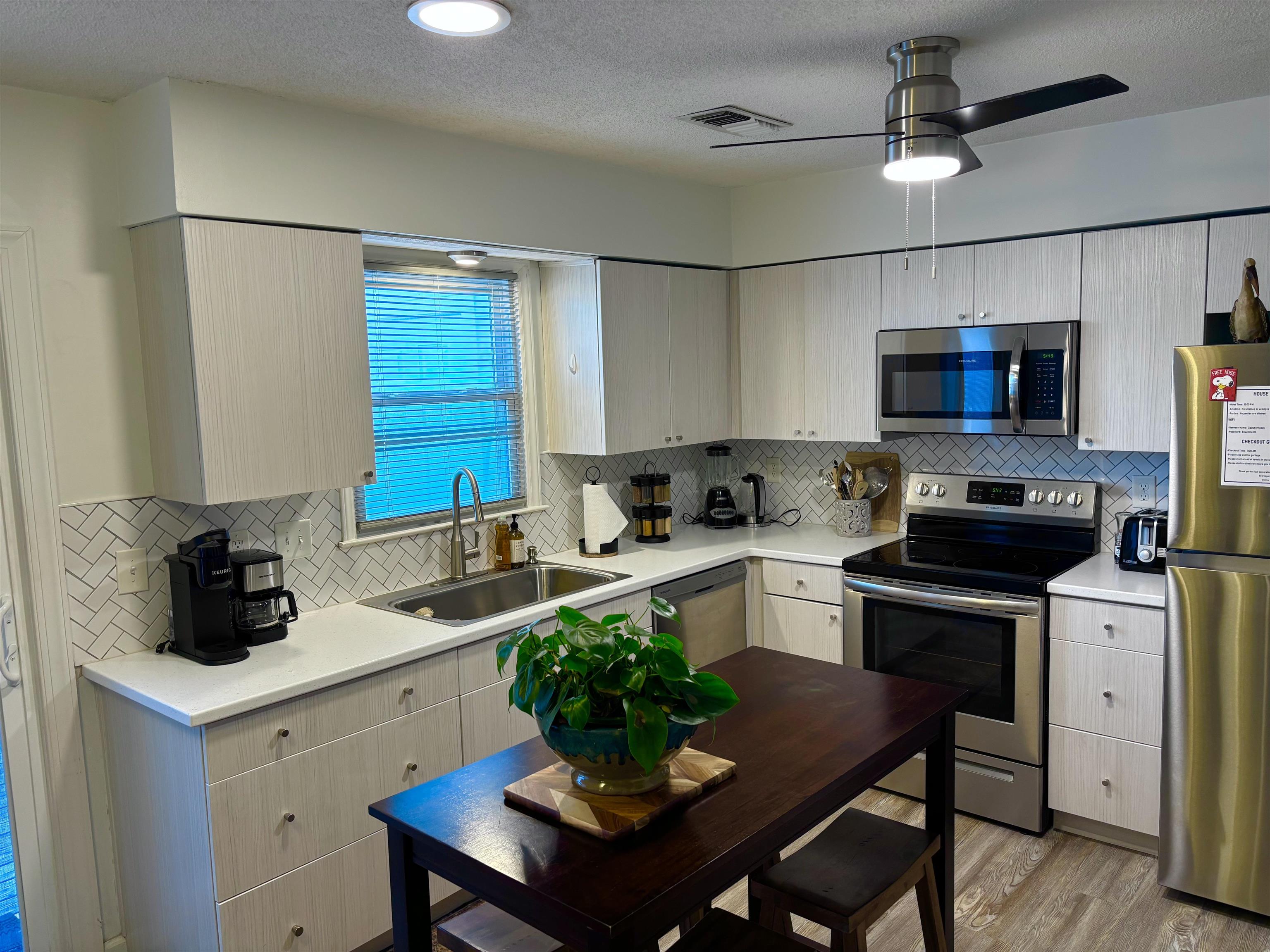 405 13th Avenue South, Unit G Myrtle Beach, SC 29577 - Photo 2 of 24