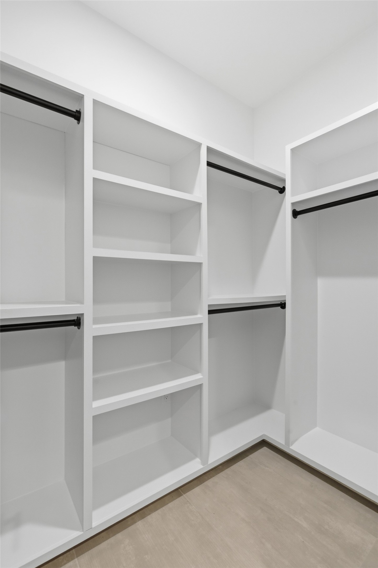5013 Rob-Scott Street Austin, TX 78721 - Photo 33 of 35 Plenty of shelving in closets.