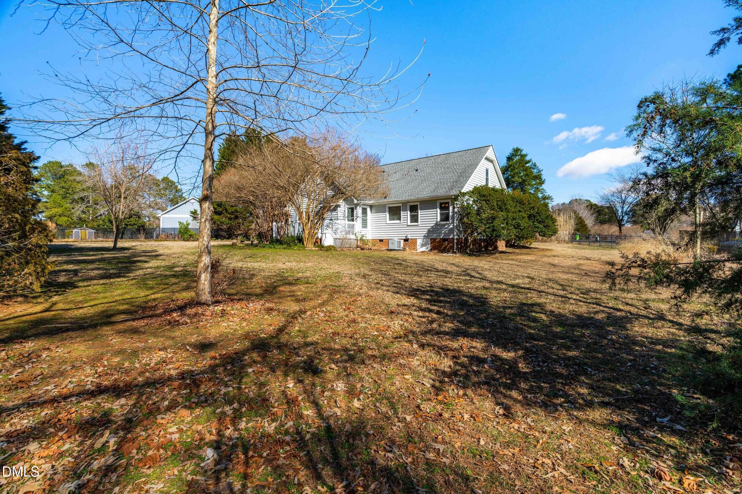 1012 Catsby Circle Raleigh, NC 27603 - Photo 39 of 40 space for gardening