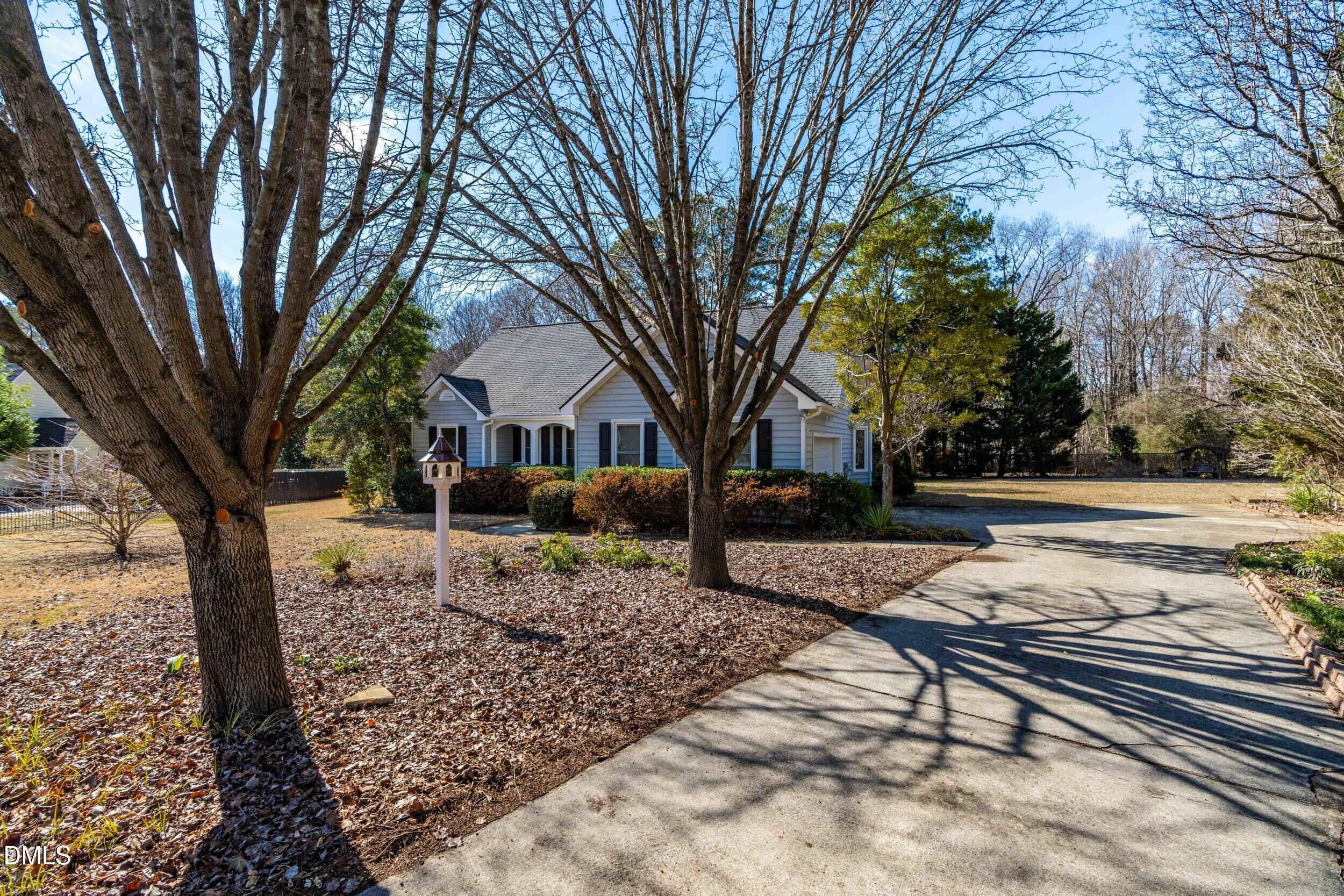 1012 Catsby Circle Raleigh, NC 27603 - Photo 5 of 40 privacy