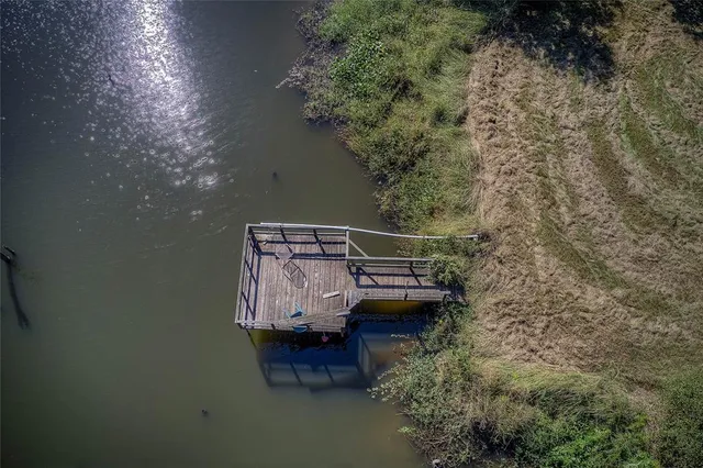 a view of park bench