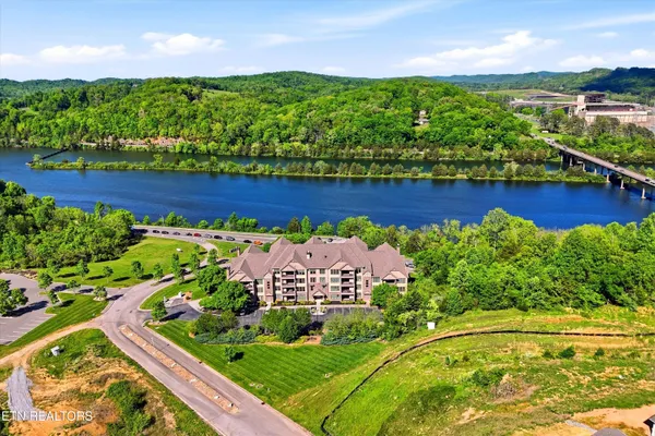 $345,000 | 334 Centennial Bluff Boulevard, Oak Ridge, TN 37830