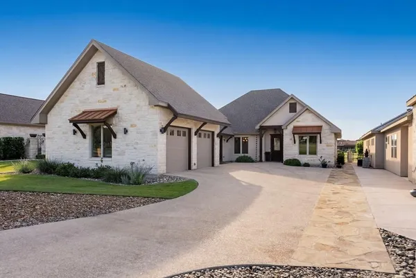 $869,000 | 3128 Pinnacle Club Drive, Kerrville, TX 78028