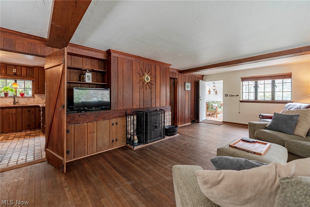 4230 Lander Road Chagrin Falls, OH 44022 - Photo 9 of 29 Gallery Image 9