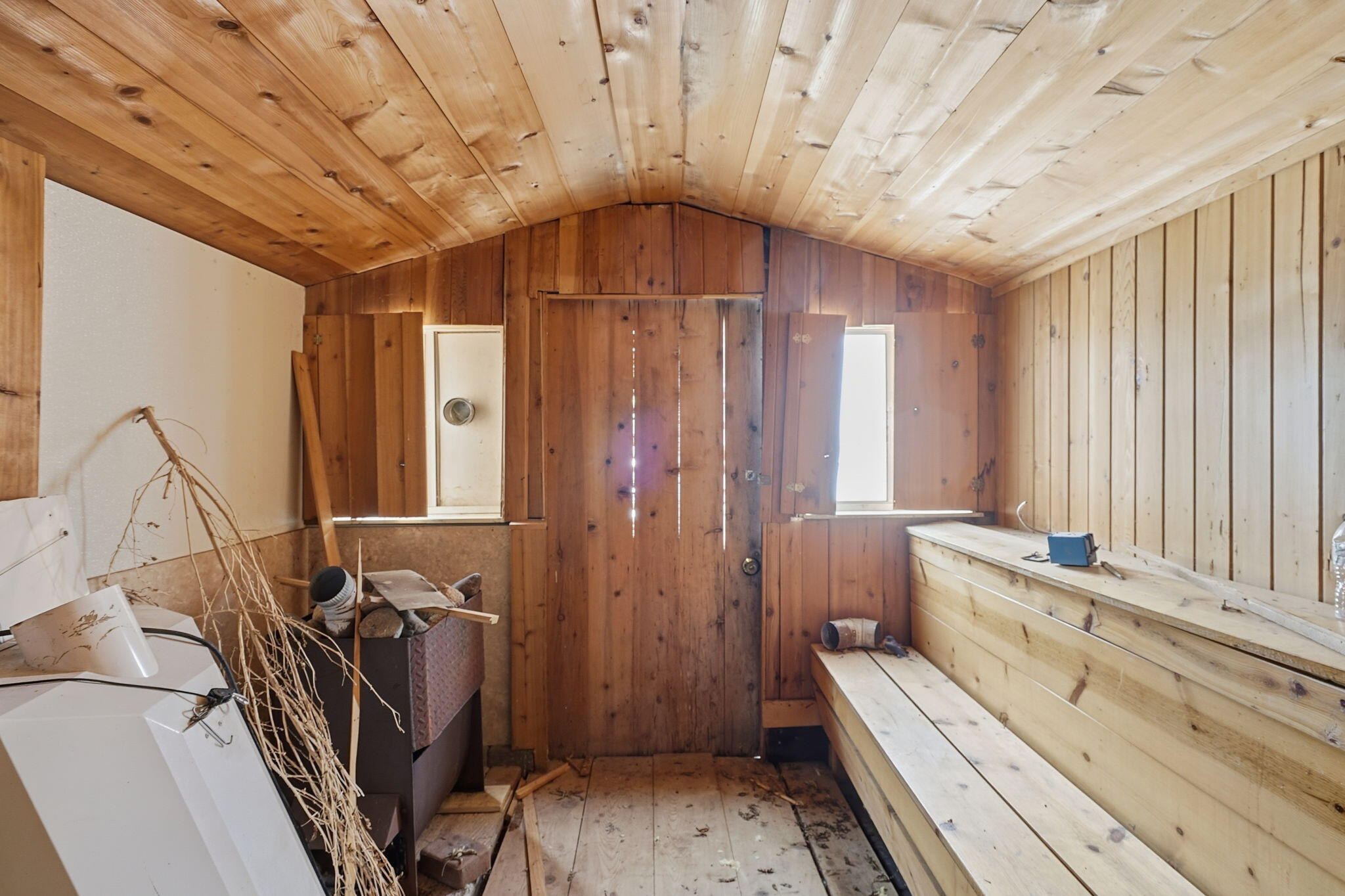 6179 Falkenbury Road North Branch, MI 48461 - Photo 5 of 13 Sauna