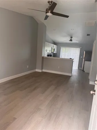 $1,450 | 1125 East Rohe Street, Unit B, Tarpon Springs, FL 34689