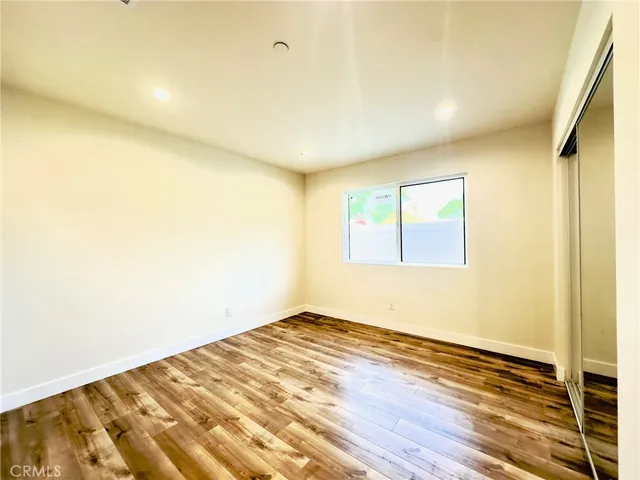 $3,950 | 15950 Cohasset Street, Van Nuys, CA 91406