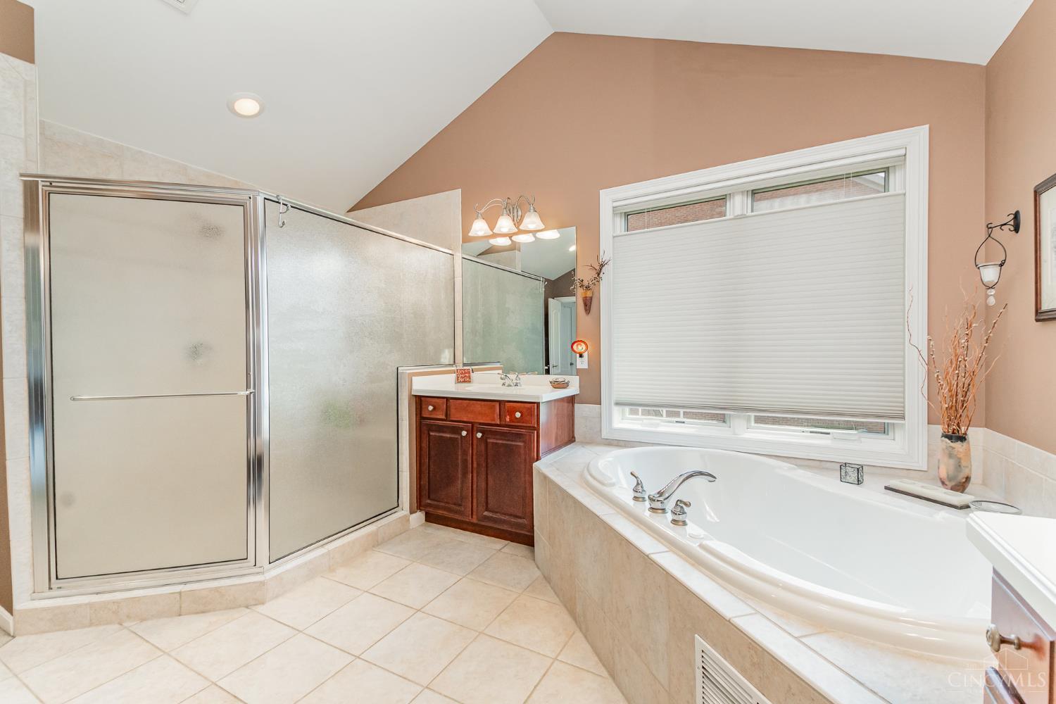 7797 Ingrams Ridge Drive Cincinnati, OH 45244 - Photo 25 of 46 Gallery Image 25