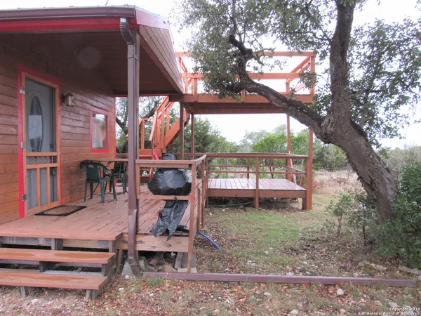 $800 | 100 Timber Road, Unit 3, Pipe Creek, TX 78063
