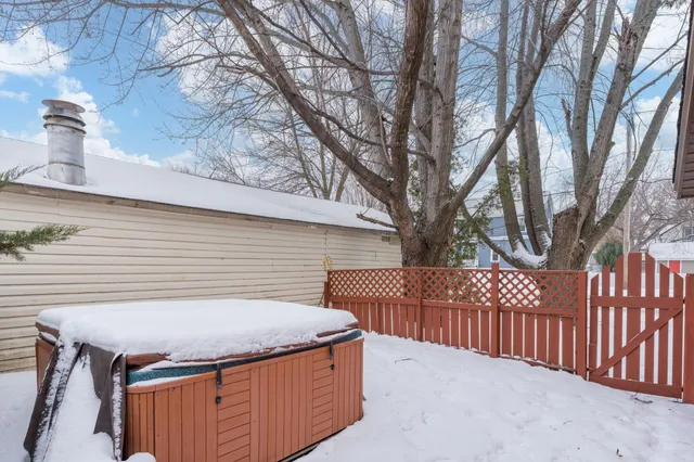 $129,900 | 130 1st Street North, Waterville, MN 56096