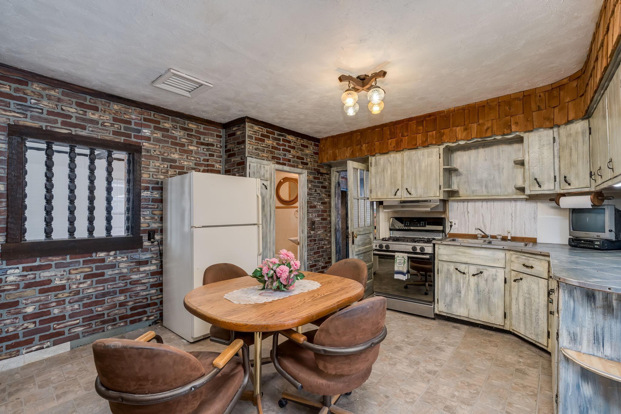 130 1st Street North Waterville, MN 56096 - Photo 7 of 35