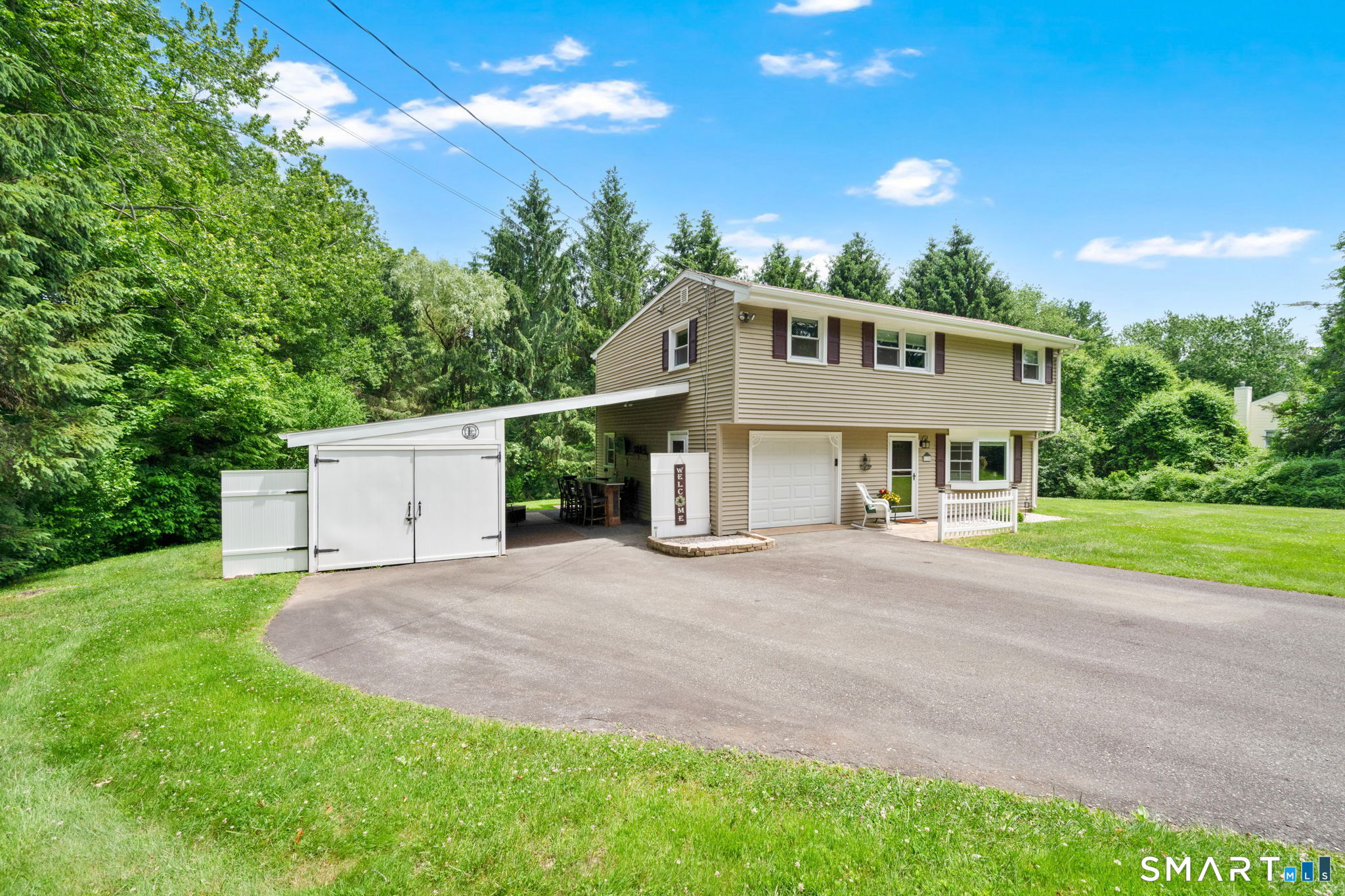 115 S Road Marlborough, CT 06447 - Photo 3 of 36