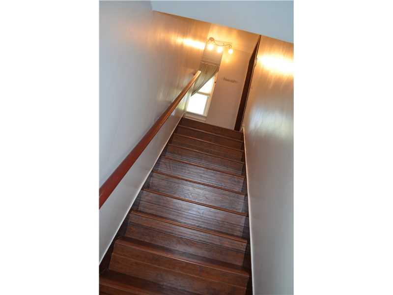 1437 Summit Street McKees Rocks, PA 15136 - Photo 14 of 17 Entry/Foyer.