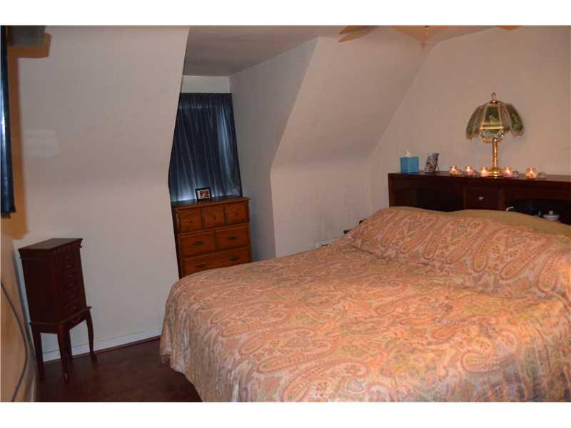 1437 Summit Street McKees Rocks, PA 15136 - Photo 16 of 17 Master Bedroom.