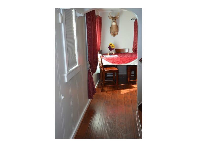 1437 Summit Street McKees Rocks, PA 15136 - Photo 8 of 17 Entry/Foyer.