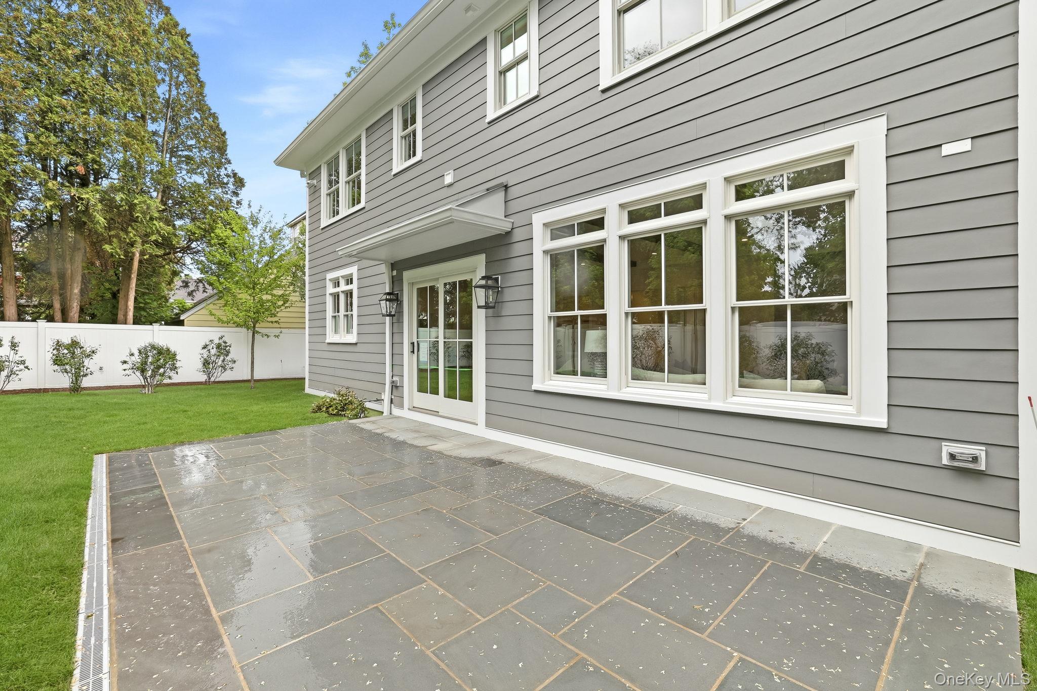 227 Central Avenue Rye, NY 10580 - Photo 38 of 42