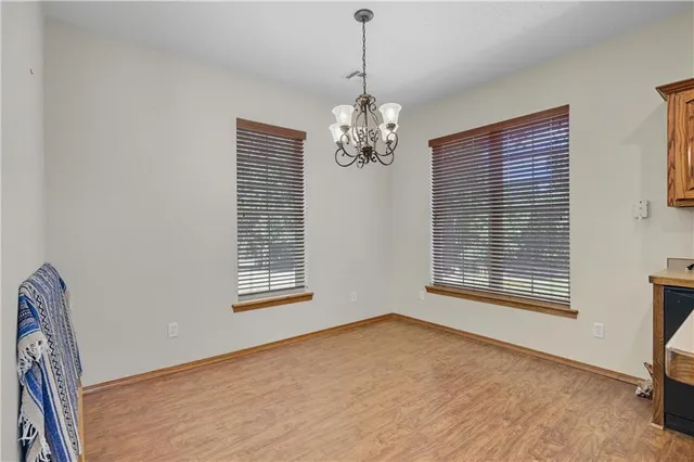 $395,000 | 4660 High Line Road, Baxter Springs, KS 66713