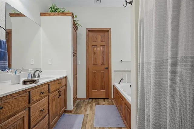 $395,000 | 4660 High Line Road, Baxter Springs, KS 66713