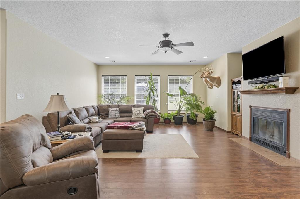 4660 High Line Road Baxter Springs, KS 66713 - Photo 8 of 44