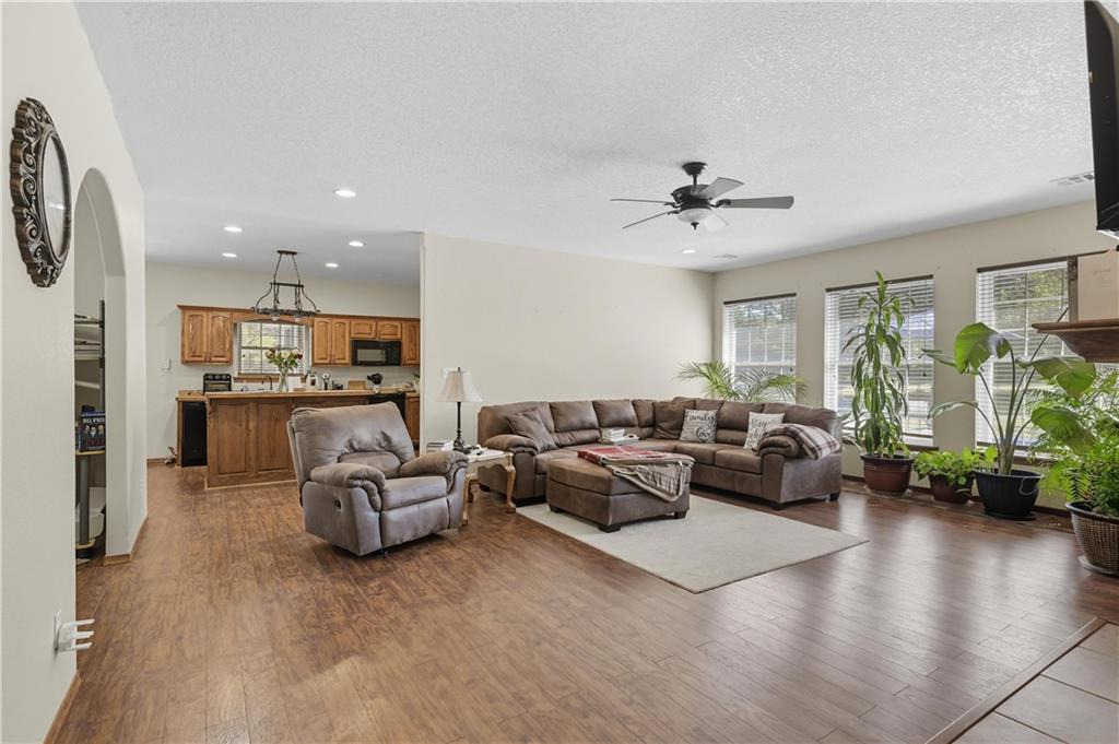 4660 High Line Road Baxter Springs, KS 66713 - Photo 10 of 44