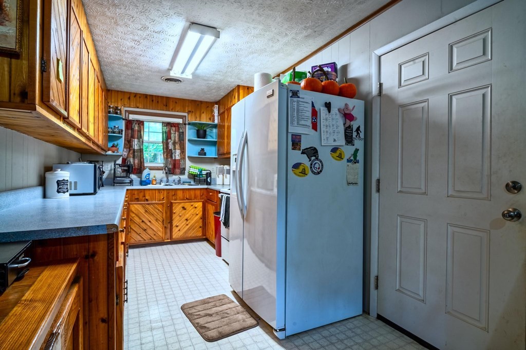 140 Giles Road Cosby, TN 37722 - Photo 11 of 41 Gallery Image 11