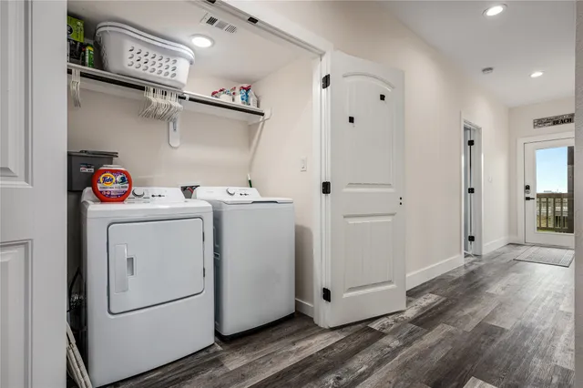 $789,000 | 924 Melody Lane, Crystal Beach, TX 77650