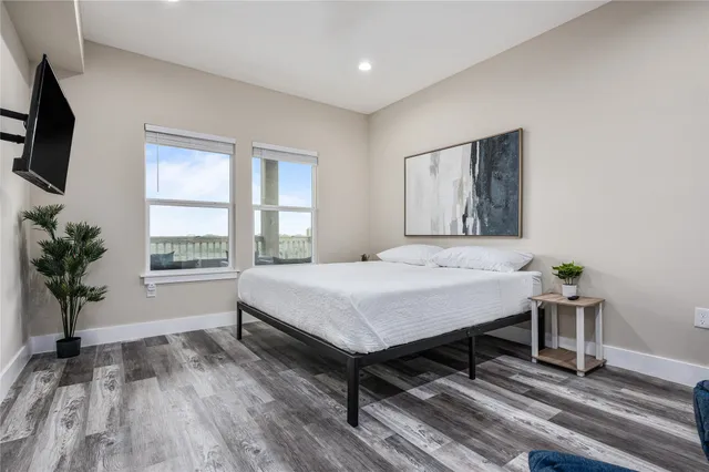 $789,000 | 924 Melody Lane, Crystal Beach, TX 77650