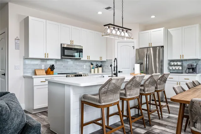 $789,000 | 924 Melody Lane, Crystal Beach, TX 77650