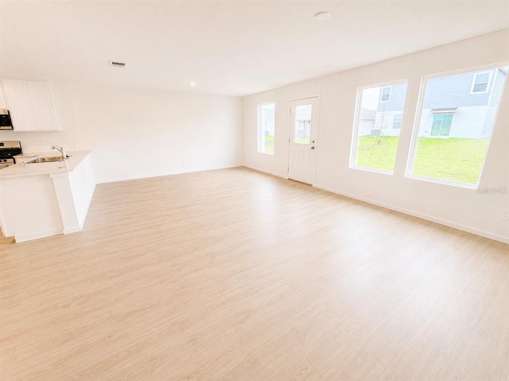3171 Totem Road Eagle Lake, FL 33839 - Photo 7 of 18 Gallery Image 7