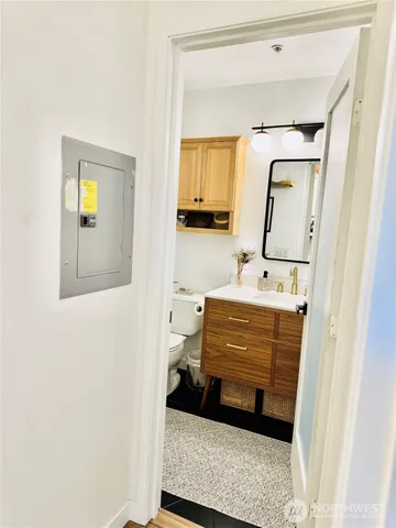 $399,000 | 12012 Northeast 204th Place, Unit C203, Bothell, WA 98011