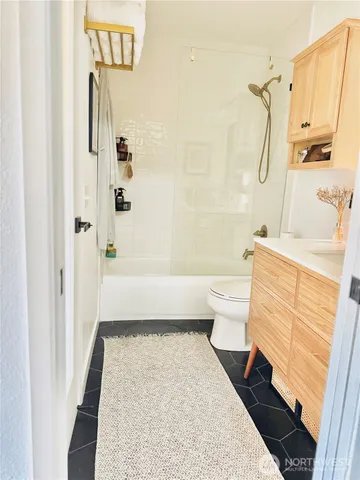 $399,000 | 12012 Northeast 204th Place, Unit C203, Bothell, WA 98011