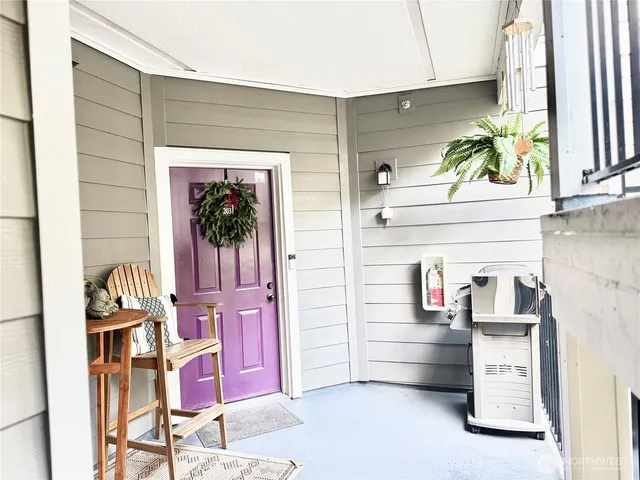 $399,000 | 12012 Northeast 204th Place, Unit C203, Bothell, WA 98011