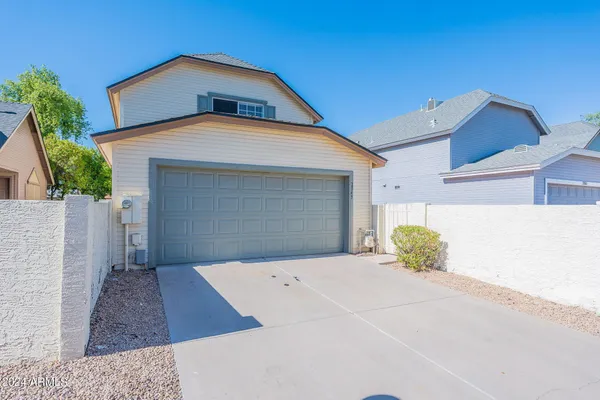 $2,295 | 2343 West Desiree Lane, Tempe, AZ 85282