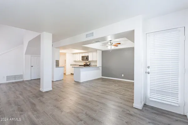 $2,295 | 2343 West Desiree Lane, Tempe, AZ 85282