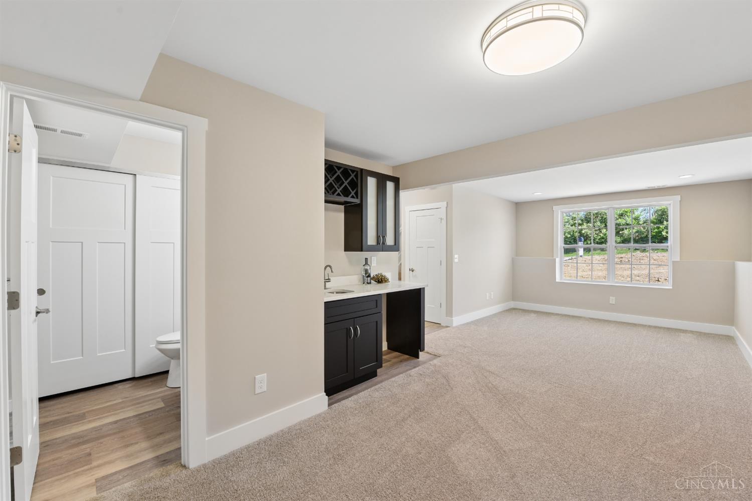 1115 Compton Road Cincinnati, OH 45231 - Photo 36 of 47