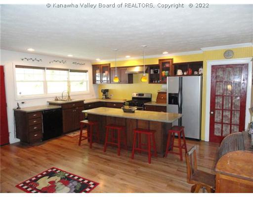 3682 Trace Creek Road Milton, WV 25541 - Photo 3 of 8 Kitchen.