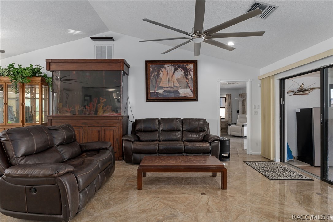 171 Southwest 3rd Street Crystal River, FL 34429 - Photo 16 of 59