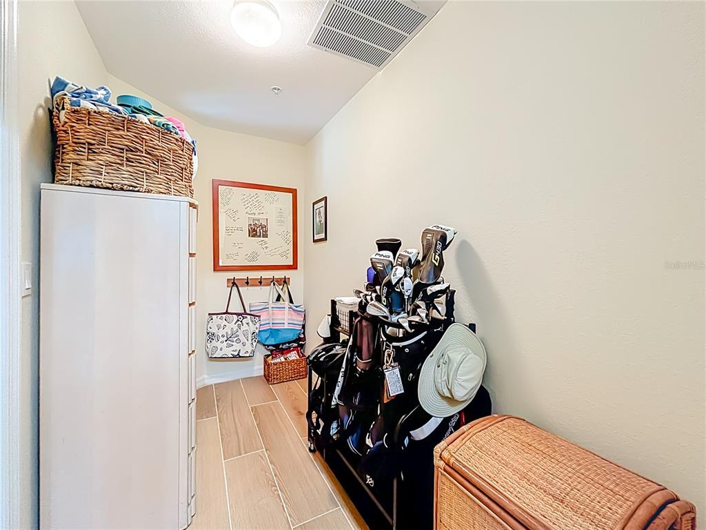 960 Cooper Street, Unit 203 Venice, FL 34285 - Photo 28 of 33