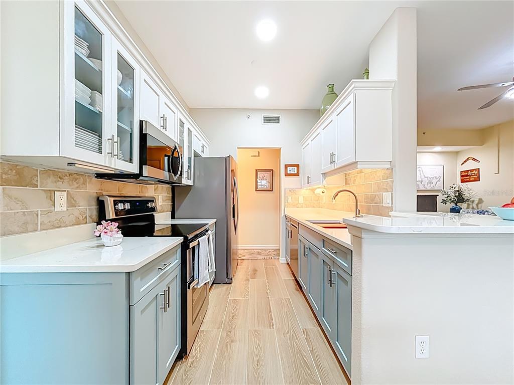 960 Cooper Street, Unit 203 Venice, FL 34285 - Photo 9 of 33