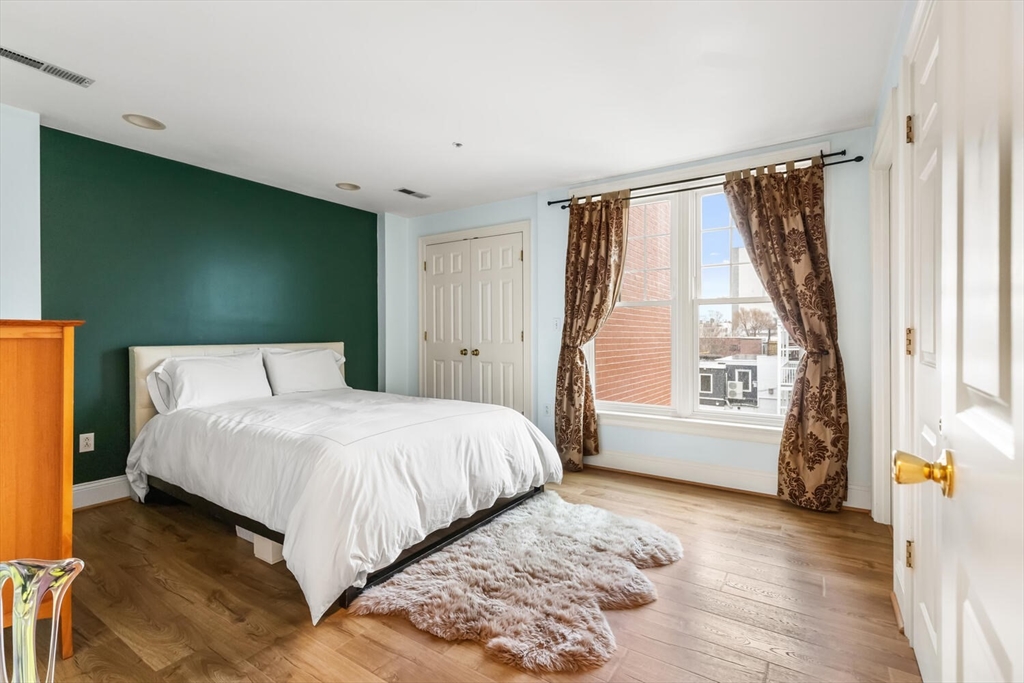 1306 Columbia Road, Unit 4A Boston, MA 02127 - Photo 18 of 33