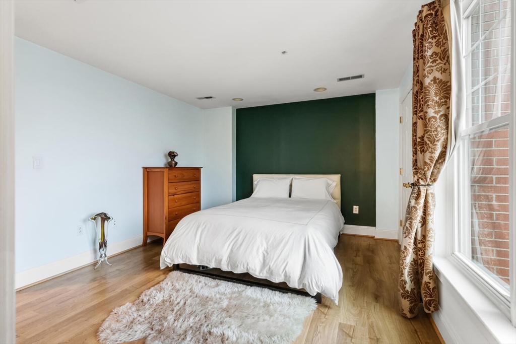 1306 Columbia Road, Unit 4A Boston, MA 02127 - Photo 19 of 33