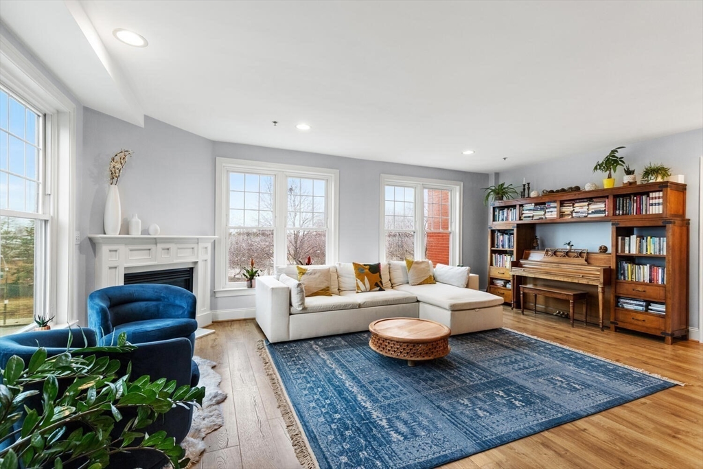 1306 Columbia Road, Unit 4A Boston, MA 02127 - Photo 4 of 33