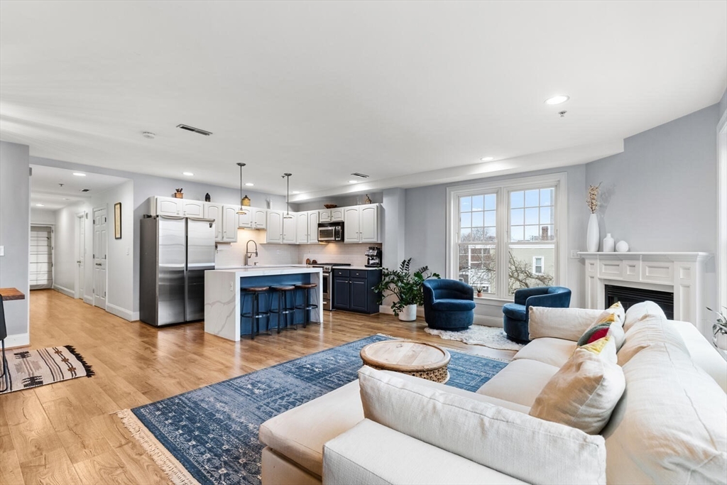 1306 Columbia Road, Unit 4A Boston, MA 02127 - Photo 5 of 33