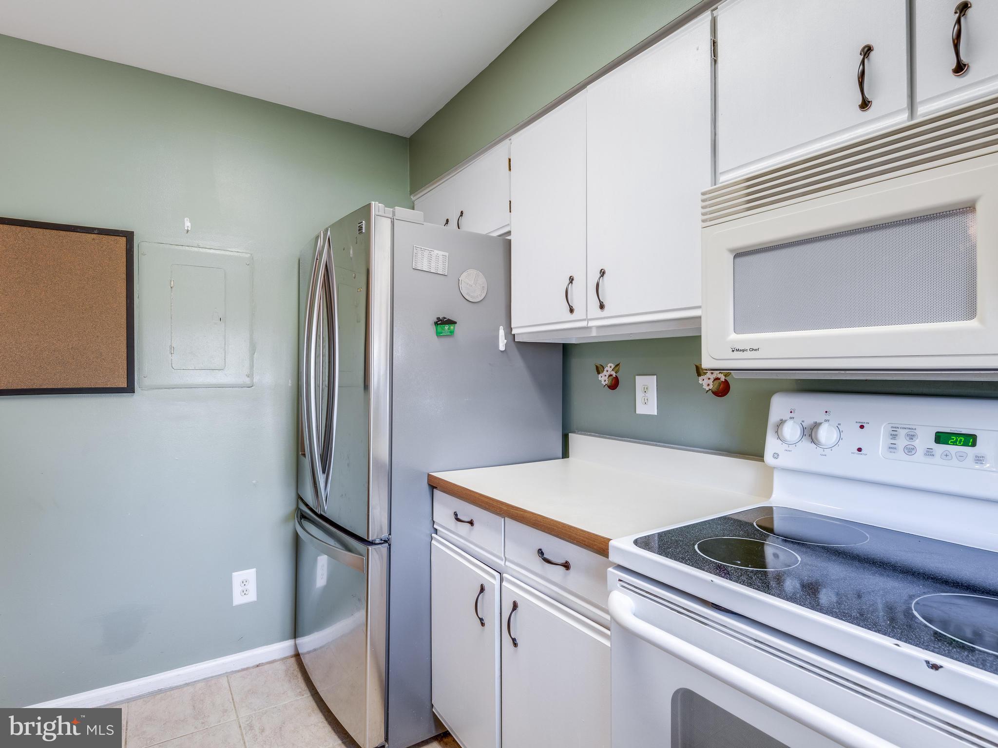 12931 Grays Pointe Road, Unit A Fairfax, VA 22033 - Photo 8 of 20 Kitchen