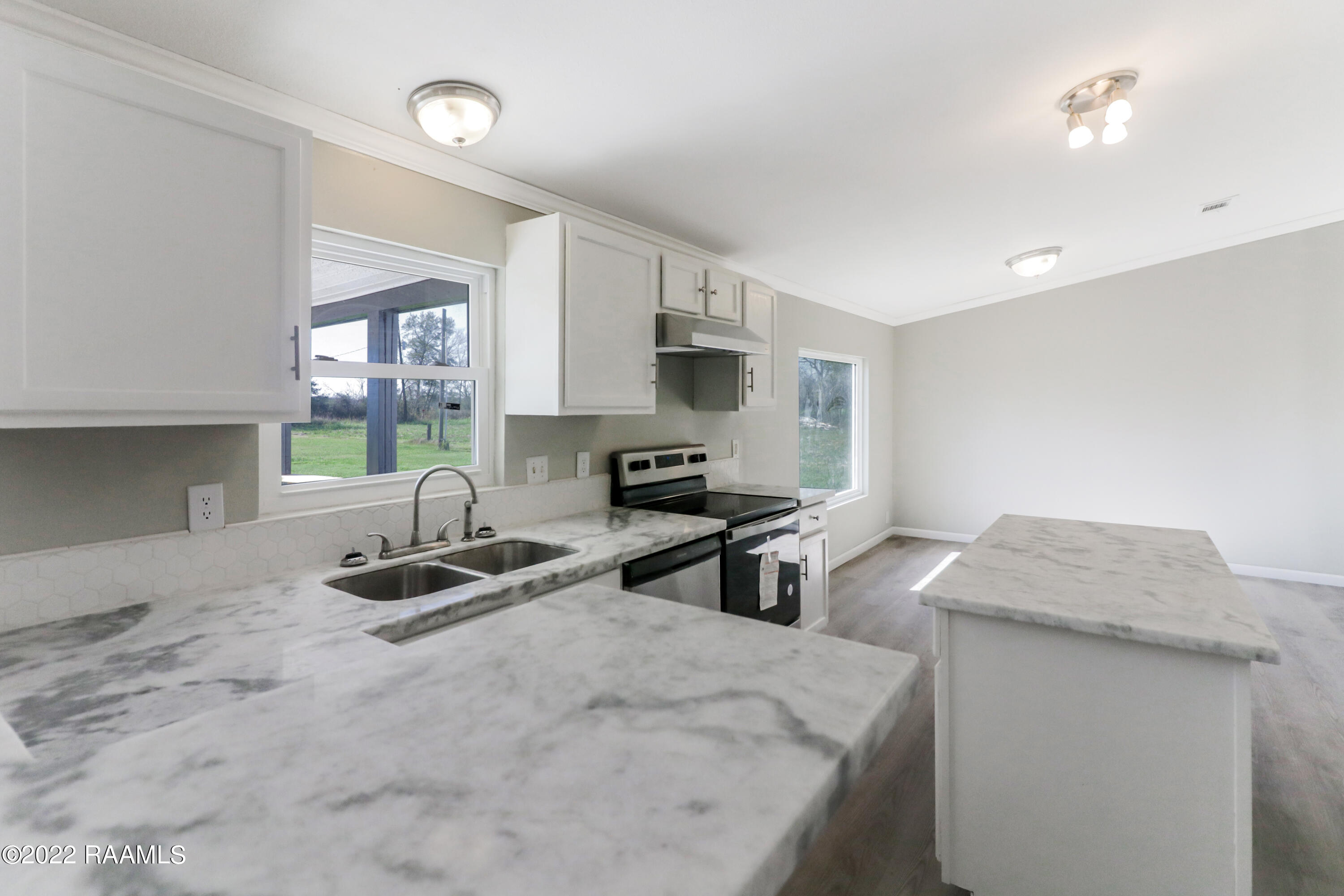 7340 Jeff Davis Road Iowa, LA 70647 - Photo 3 of 16 KitchentoDine